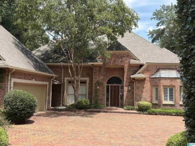 Stunning 5BR/4.5BA 4-side brick home in the prestigious on Riverchase Country Club in Alabama - for sale on GolfHomes.com, golf home, golf lot