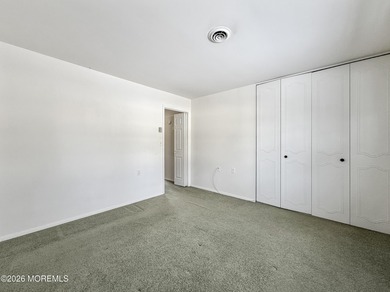 Welcome to this spacious 2 BD/1 BA attached End Unit (Cambridge on Leisure Village West Assoc. in New Jersey - for sale on GolfHomes.com, golf home, golf lot