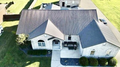 You'll want to see this beautiful home located on the golf on StoneCrest Golf Course in Kentucky - for sale on GolfHomes.com, golf home, golf lot