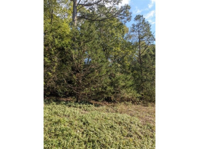 Ready to build your dream home? Near the main entrance, your new on Holiday Island Golf Course in Arkansas - for sale on GolfHomes.com, golf home, golf lot