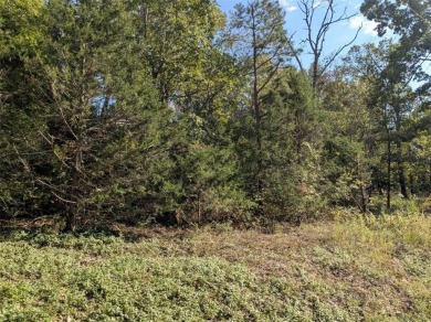 Ready to build your dream home? Near the main entrance, your new on Holiday Island Golf Course in Arkansas - for sale on GolfHomes.com, golf home, golf lot