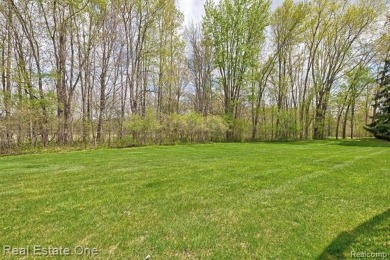 Beautiful End Unit Ranch Condo in Desirable Golf Community! on The Captains Club At Woodfield in Michigan - for sale on GolfHomes.com, golf home, golf lot