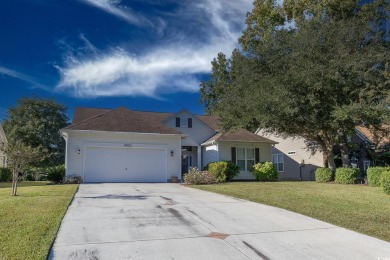 Offering the ease of one-level living, this beautifully on Blackmoor Golf Club in South Carolina - for sale on GolfHomes.com, golf home, golf lot