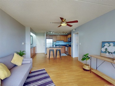 Beautifully Renovated 1-Bedroom with 2 Parking at Pearl Regency! on Pearl Country Club in Hawaii - for sale on GolfHomes.com, golf home, golf lot