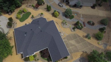Spacious one level home with a private park like back on Isabella Golf Course  in Arkansas - for sale on GolfHomes.com, golf home, golf lot