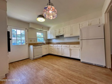 Charming 2 Bed, 2 Bath Home in gated 55+ Leisure Village West! on Leisure Village West Assoc. in New Jersey - for sale on GolfHomes.com, golf home, golf lot
