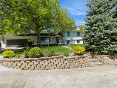 Gorgeous custom home-larger than it seems w/2500+ tot fin sf on Indianola Golf and Country Club in Iowa - for sale on GolfHomes.com, golf home, golf lot