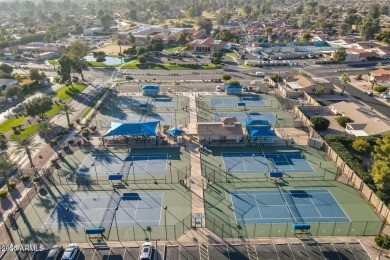 Welcome to 869 Leisure World in Mesa AZ. This 2 bedroom 1.5 bath on Leisure World Country Club in Arizona - for sale on GolfHomes.com, golf home, golf lot