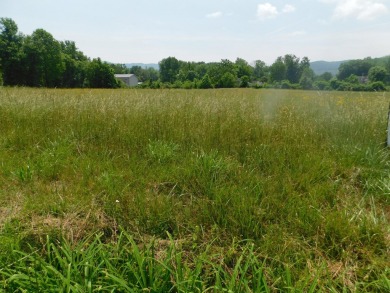 Beautiful 2.75 LEVEL ACRES in the heart of the residential on Middlesboro Country Club in Kentucky - for sale on GolfHomes.com, golf home, golf lot