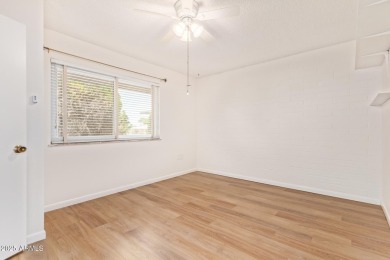 This cute, updated 2 bedroom is the perfect ''lock & leave'' on Sun City Country Club in Arizona - for sale on GolfHomes.com, golf home, golf lot