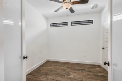 Welcome to 319 Parallel Circle. This like-new home was built in on Ram Rock Golf Course in Texas - for sale on GolfHomes.com, golf home, golf lot