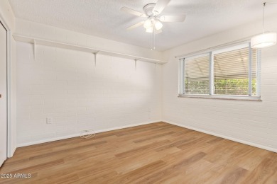 This cute, updated 2 bedroom is the perfect ''lock & leave'' on Sun City Country Club in Arizona - for sale on GolfHomes.com, golf home, golf lot