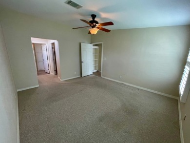 Great deal on this home in a 55+ Gated Community! Home Warranty on Water Oak Country Club Estates in Florida - for sale on GolfHomes.com, golf home, golf lot