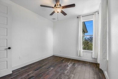 Welcome to 319 Parallel Circle. This like-new home was built in on Ram Rock Golf Course in Texas - for sale on GolfHomes.com, golf home, golf lot
