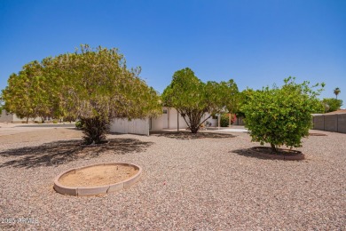 This cute, updated 2 bedroom is the perfect ''lock & leave'' on Sun City Country Club in Arizona - for sale on GolfHomes.com, golf home, golf lot