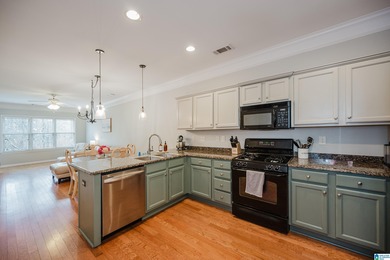 HUGE townhome on the 10th hole of the Inverness Country Club on Inverness Country Club in Alabama - for sale on GolfHomes.com, golf home, golf lot