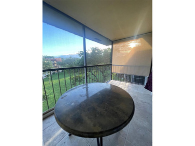 Spacious and well-maintained 2-bedroom, 2-bath condo located in on Inverrary Country Club in Florida - for sale on GolfHomes.com, golf home, golf lot