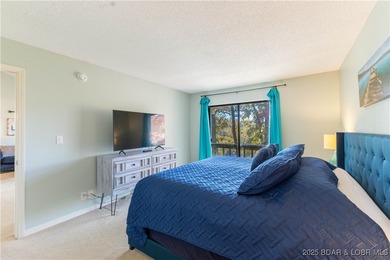 Location, Lifestyle & Convenience, this 1 has It All! Welcome to on The Oaks Golf Course in Missouri - for sale on GolfHomes.com, golf home, golf lot