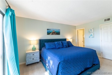 Location, Lifestyle & Convenience, this 1 has It All! Welcome to on The Oaks Golf Course in Missouri - for sale on GolfHomes.com, golf home, golf lot