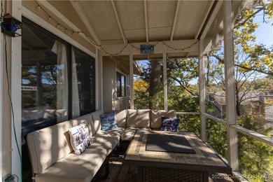 Location, Lifestyle & Convenience, this 1 has It All! Welcome to on The Oaks Golf Course in Missouri - for sale on GolfHomes.com, golf home, golf lot