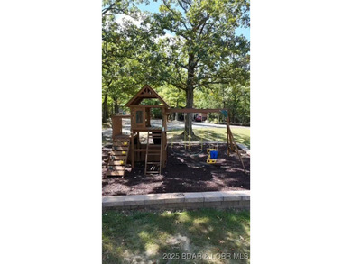 Location, Lifestyle & Convenience, this 1 has It All! Welcome to on The Oaks Golf Course in Missouri - for sale on GolfHomes.com, golf home, golf lot