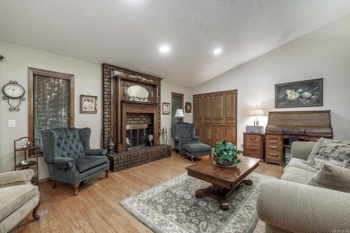 Villa Alegre Townhome wonderfully located on Burladero Trace on DeSoto Golf Course in Arkansas - for sale on GolfHomes.com, golf home, golf lot