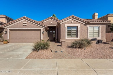 This immaculate 4 bed/2 bath SINGLE level home sits on private on Club West Golf Club in Arizona - for sale on GolfHomes.com, golf home, golf lot