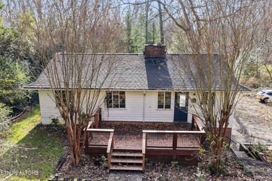 Great investment opportunity in desirable Holston Hills! This on  in Tennessee - for sale on GolfHomes.com, golf home, golf lot