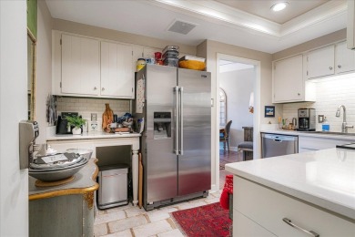 Beautifully updated 1 bedroom, 1 bath condo in Fairway Towers on Chickasaw Country Club in Tennessee - for sale on GolfHomes.com, golf home, golf lot