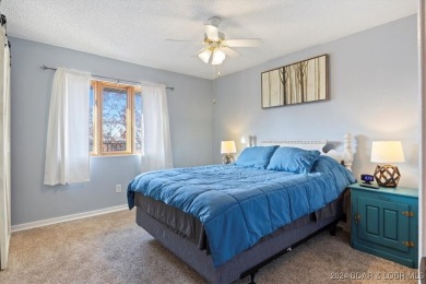 Location! Location!  Welcome to this 2 bed/ 2 bath condo located on Seasons Ridge At Four Seasons in Missouri - for sale on GolfHomes.com, golf home, golf lot