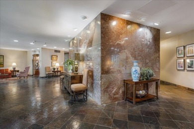 Beautifully updated 1 bedroom, 1 bath condo in Fairway Towers on Chickasaw Country Club in Tennessee - for sale on GolfHomes.com, golf home, golf lot