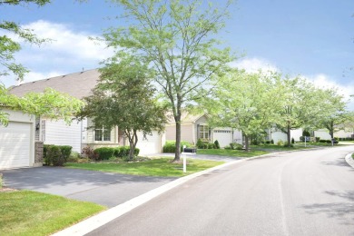 3 bedroom, 3 bath Ranch in Carillon Lakes!  This home is located on Carillon Lakes 3 Hole Course in Illinois - for sale on GolfHomes.com, golf home, golf lot