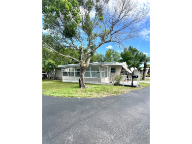 Come see this cozy 2 bed, 1 bath mobile home in the Highland on DeBary Golf and Country Club in Florida - for sale on GolfHomes.com, golf home, golf lot