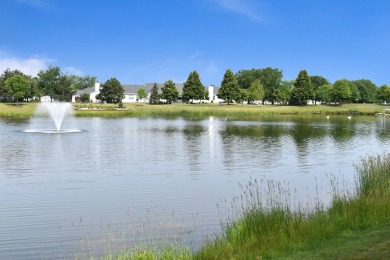 3 bedroom, 3 bath Ranch in Carillon Lakes!  This home is located on Carillon Lakes 3 Hole Course in Illinois - for sale on GolfHomes.com, golf home, golf lot