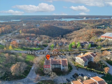 Location! Location!  Welcome to this 2 bed/ 2 bath condo located on Seasons Ridge At Four Seasons in Missouri - for sale on GolfHomes.com, golf home, golf lot