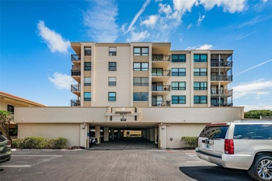 Stunning Condo @ Isla Del Sol with Dual-Purpose Investment: Your on Isla Del Sol Yacht and Country Club in Florida - for sale on GolfHomes.com, golf home, golf lot