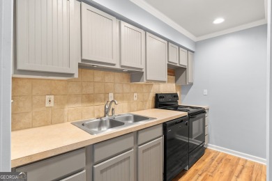 Remodeled Townhome Surrounded by Nature in Peachtree City on Canongate At Flat Creek Club in Georgia - for sale on GolfHomes.com, golf home, golf lot
