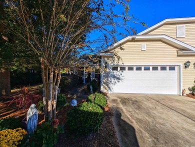 Well maintained 2 bedroom/2 full bathroom paired ranch condo on Litchfield Country Club in South Carolina - for sale on GolfHomes.com, golf home, golf lot