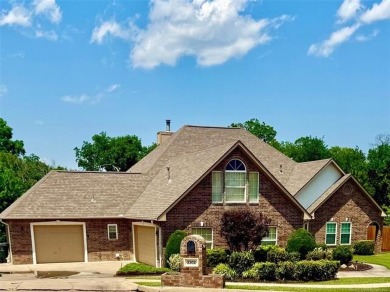 Immaculate one owner home backing to a true greenbelt! This on Heritage Hills Golf Course in Oklahoma - for sale on GolfHomes.com, golf home, golf lot