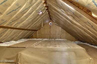 SPACIOUS SUNNY OPEN-CONCEPT 1-1/2 story home with 2727 sq. ft on Toqua Golf Course - Loudon County in Tennessee - for sale on GolfHomes.com, golf home, golf lot