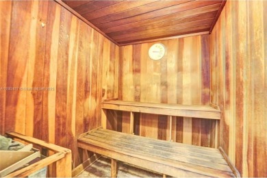 Beautifully maintained 1-bedroom, 1-bathroom condo nestled in a on Oriole Golf and Tennis Club in Florida - for sale on GolfHomes.com, golf home, golf lot