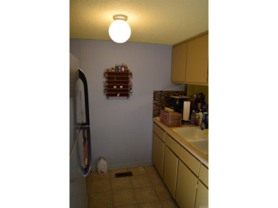 Come view this easy walk in townhome!! It is walking distance to on Mountain Ranch Golf Club in Arkansas - for sale on GolfHomes.com, golf home, golf lot