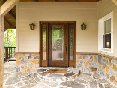Personal retreat awaits you in meticulously renovated 2BR, 2BA on Skyland Lakes Golf Course in Virginia - for sale on GolfHomes.com, golf home, golf lot