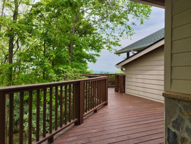 Personal retreat awaits you in meticulously renovated 2BR, 2BA on Skyland Lakes Golf Course in Virginia - for sale on GolfHomes.com, golf home, golf lot
