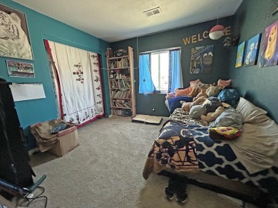 Perfect family home! This 3 bedroom, 2 bath, singles story home on Lake Elizabeth Golf and Ranch Club in California - for sale on GolfHomes.com, golf home, golf lot