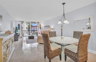 La Creme de la creme!!! Love where you live...this gorgeous on Hollybrook Golf and Tennis Club  in Florida - for sale on GolfHomes.com, golf home, golf lot