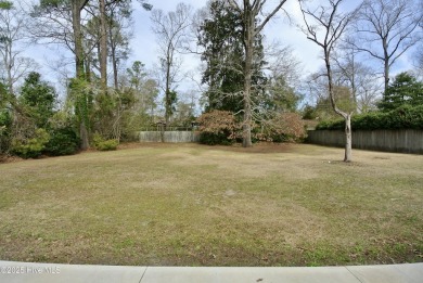 Welcome to 3610 Wedgwood Drive, centrally located in the highly on New Bern Golf and Country Club in North Carolina - for sale on GolfHomes.com, golf home, golf lot