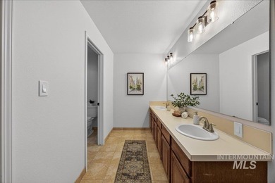 Fresh updates, geothermal community pool, & an amazing location on Warm Springs Golf Club in Idaho - for sale on GolfHomes.com, golf home, golf lot