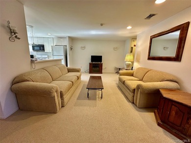 Well maintained 1 bedroom *Adam* in the Blue Ridge Community on Blue Ridge Golf Club in New York - for sale on GolfHomes.com, golf home, golf lot