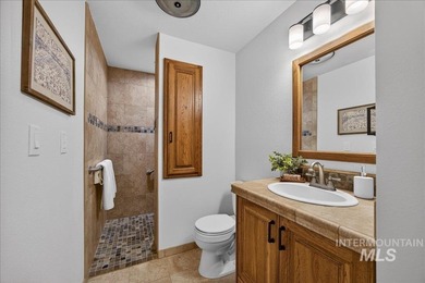 Fresh updates, geothermal community pool, & an amazing location on Warm Springs Golf Club in Idaho - for sale on GolfHomes.com, golf home, golf lot